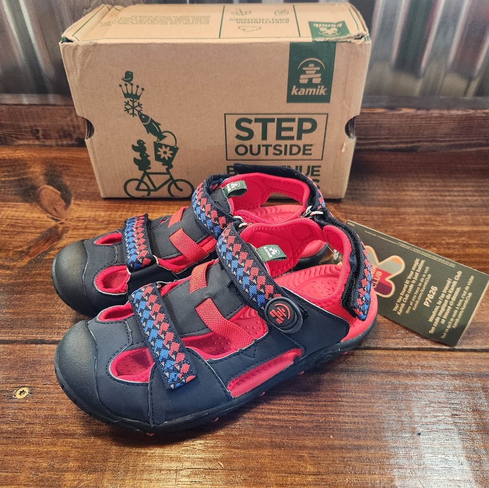 NEW Kamik Coral Reef Sandal Navy Blue and Red Unisex Boys Children's Size 3 NIB